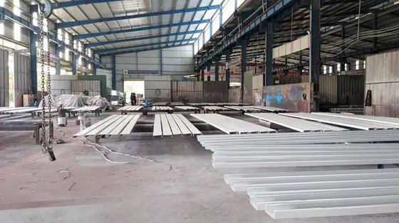 Chế tạo cấu kiện thép — sơn hoàn thiện